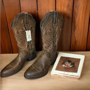NEW Ariat Women's Round Up R Toe Western Cowboy Boot Dark Toffee 8.5B NWT